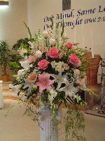 Altar arrangements by Toronto Wedding Florist