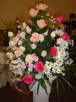 Altar arrangements by Toronto Wedding Florist