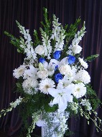 Altar arrangements by Toronto Wedding Florist