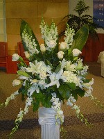 Altar arrangements by Toronto Wedding Florist