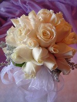 Bridal bouquet by Toronto Wedding Florist