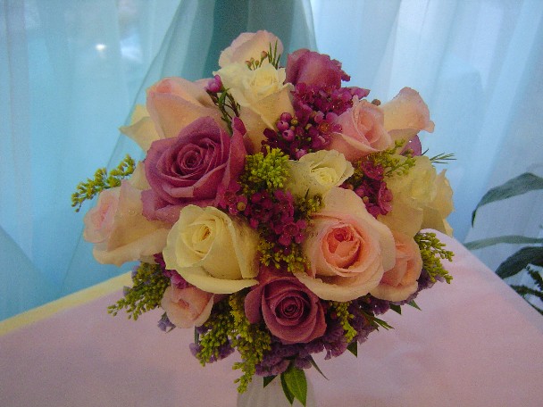 Bridal bouquet by Toronto Wedding Florist