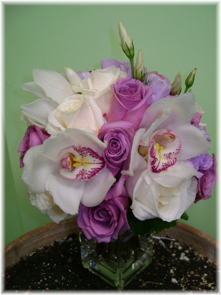 Bridal bouquet by Toronto Wedding Florist