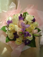 Bridal bouquet by Toronto Wedding Florist