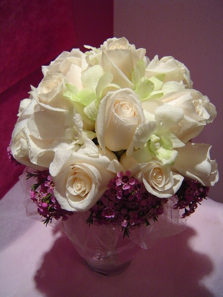 Bridal bouquet by Toronto Wedding Florist