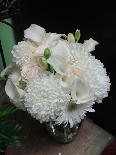 Bridal bouquet by Toronto Wedding Florist