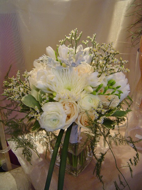 Bridal bouquet by Toronto Wedding Florist