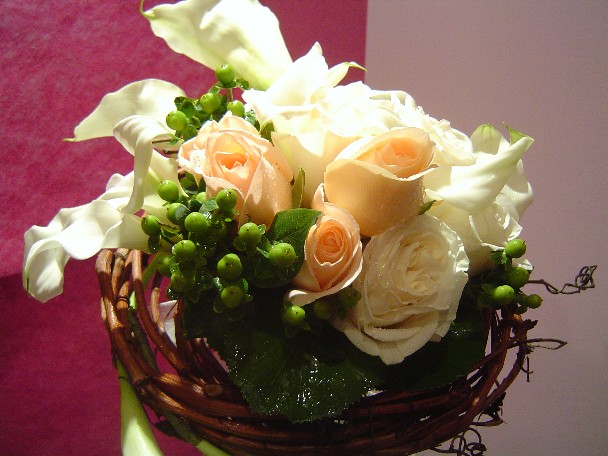 Bridal bouquet by Toronto Wedding Florist