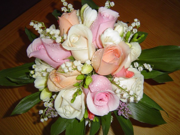 Bridal bouquet by Toronto Wedding Florist